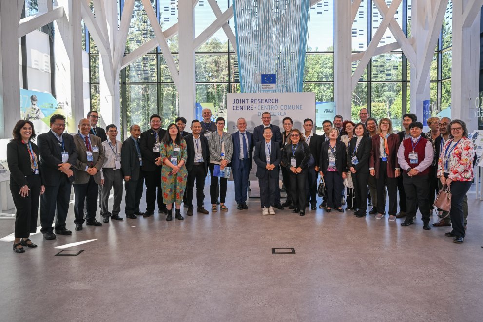 Study visit Eurocodes ASEAN group at ESE